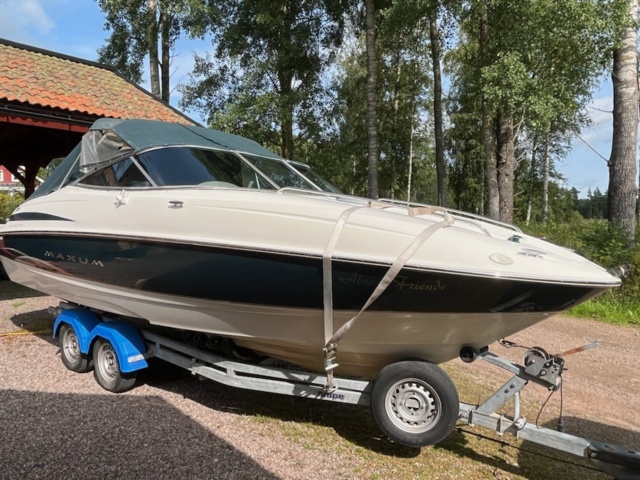 1072113-16 Maxum 2100 SC Daycrusier 2001 V8 Mercury 5.7