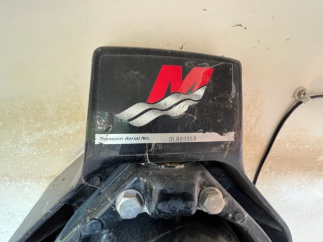 1072113-29 Maxum 2100 SC Daycrusier 2001 V8 Mercury 5.7