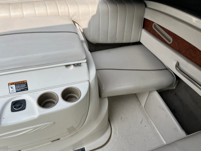 1072113-42 Maxum 2100 SC Daycrusier 2001 V8 Mercury 5.7