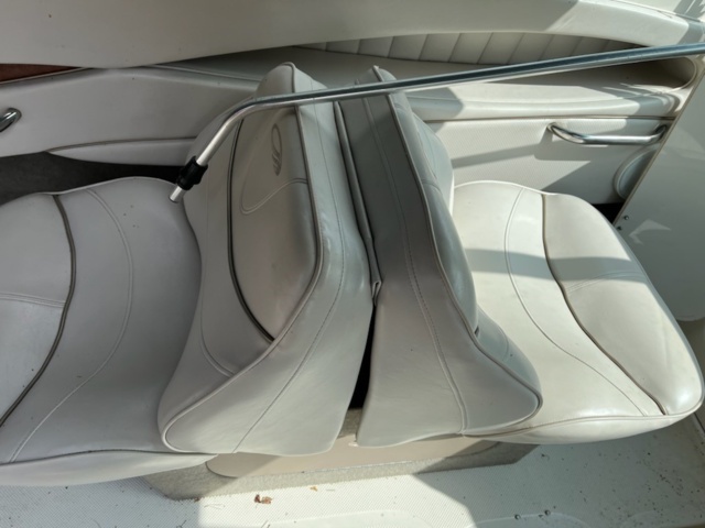 1072113-46 Maxum 2100 SC Daycrusier 2001 V8 Mercury 5.7