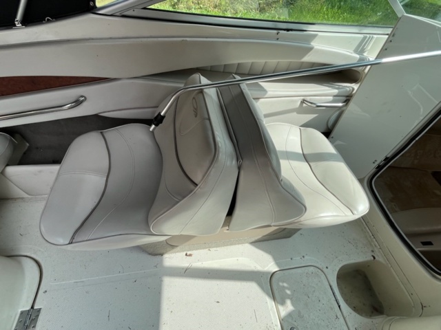 1072113-47 Maxum 2100 SC Daycrusier 2001 V8 Mercury 5.7