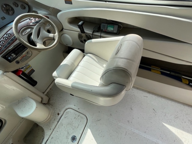 1072113-48 Maxum 2100 SC Daycrusier 2001 V8 Mercury 5.7