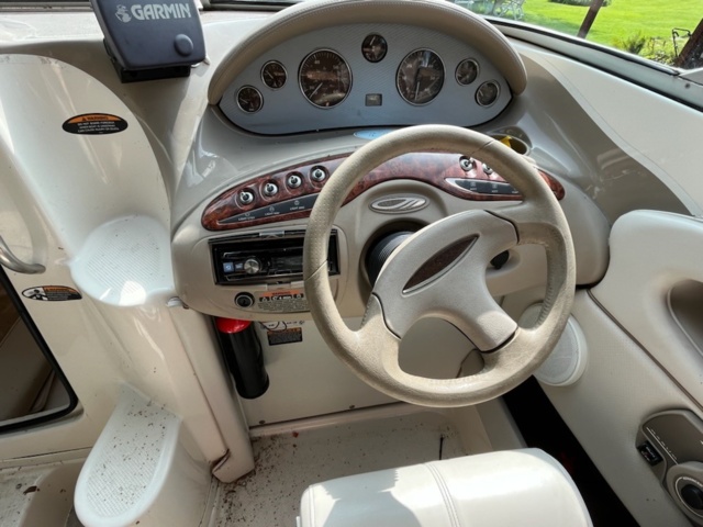 1072113-49 Maxum 2100 SC Daycrusier 2001 V8 Mercury 5.7