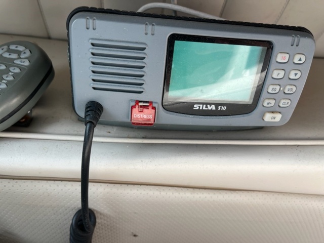 1072113-50 Maxum 2100 SC Daycrusier 2001 V8 Mercury 5.7