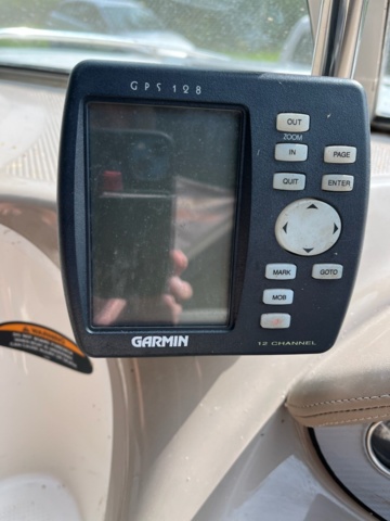 1072113-51 Maxum 2100 SC Daycrusier 2001 V8 Mercury 5.7