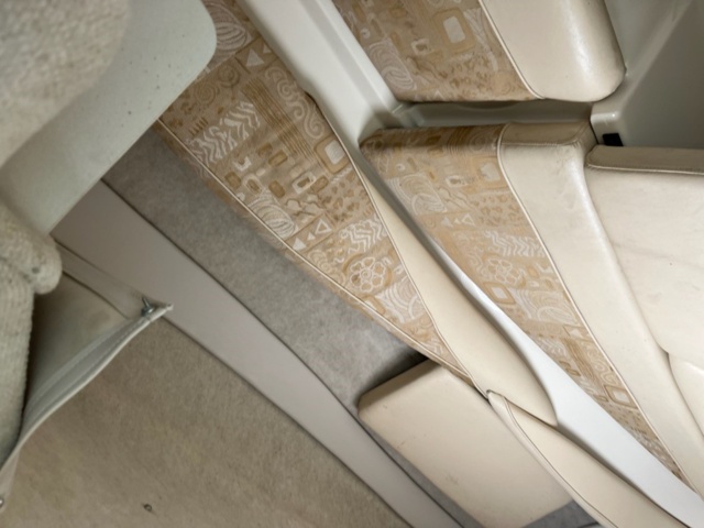 1072113-56 Maxum 2100 SC Daycrusier 2001 V8 Mercury 5.7