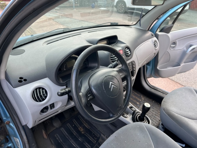 237727-11 Citroën C3 1.4 Manual, 73hp, 2004