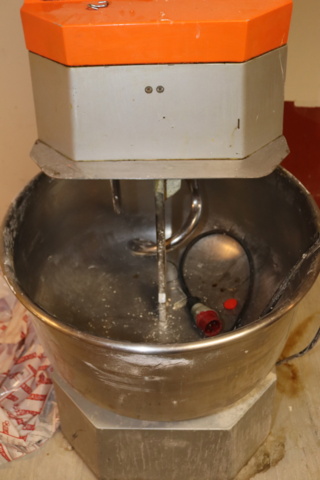 1072378-4 Dough mixer Kumkaya 160 liters