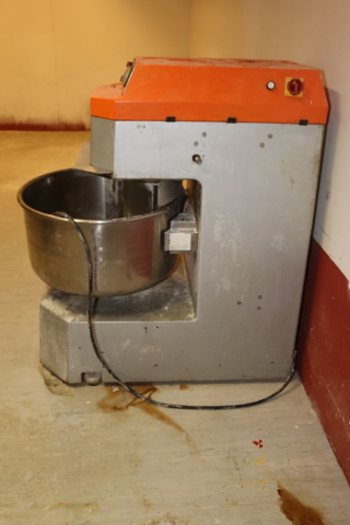 1072378-5 Dough mixer Kumkaya 160 liters