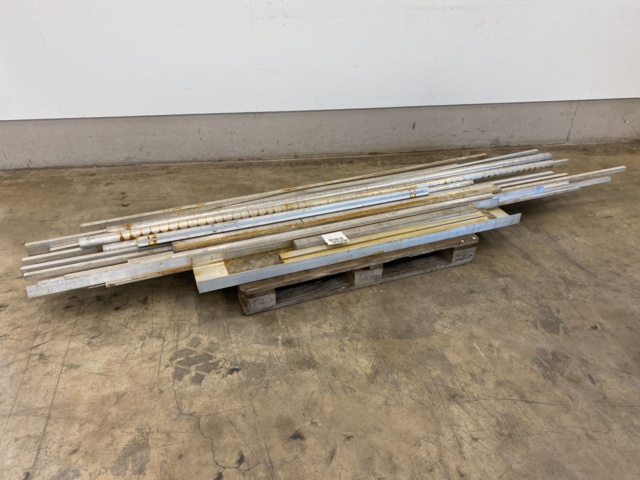 1072430-2 Raw material Aluminum