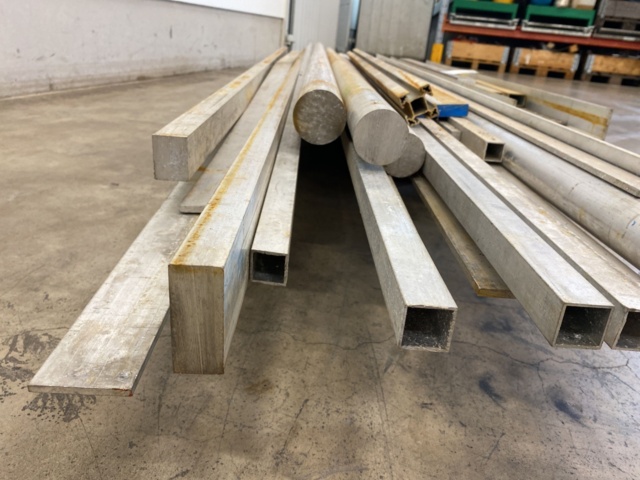 1072430-6 Raw material Aluminum