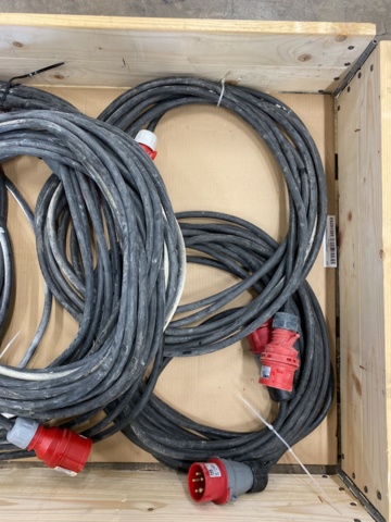 1072555-2 5 pcs 3-phase extension cables 16A