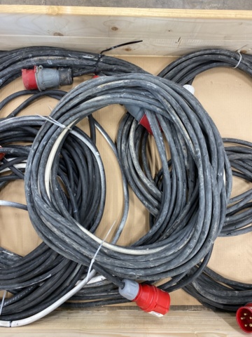1072555-3 5 pcs 3-phase extension cables 16A