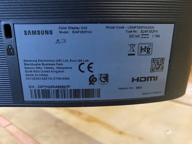 1058224-12 Datorskärmar 5st