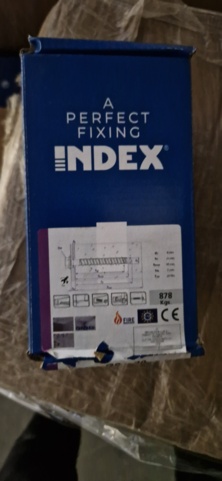 1072689-3 5 boxes Index concrete screw 8x70, tot 250 screw
