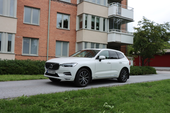 594507-1 Volvo XC60 B4 AWD Geartronic 2020 Inscription
