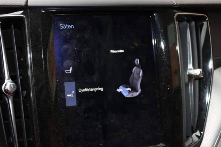 594507-23 Volvo XC60 B4 AWD Geartronic 2020 Inscription