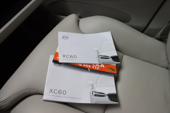 594507-26 Volvo XC60 B4 AWD Geartronic 2020 Inscription