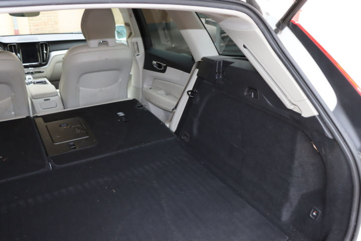 594507-33 Volvo XC60 B4 AWD Geartronic 2020 Inscription