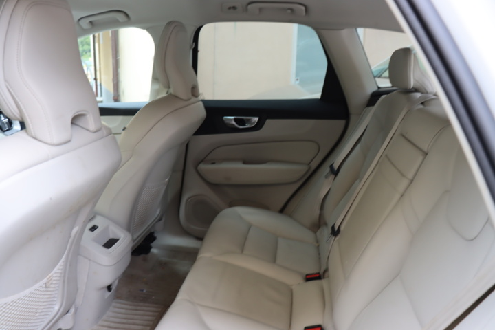 594507-40 Volvo XC60 B4 AWD Geartronic 2020 Inscription