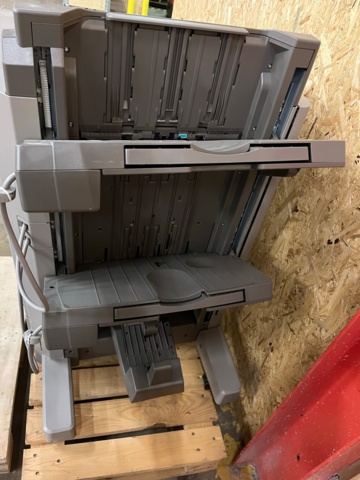 1048026-21 Canon ImagesRUNNER ADVANCE C5250i with Canon Booklet Finisher - J1