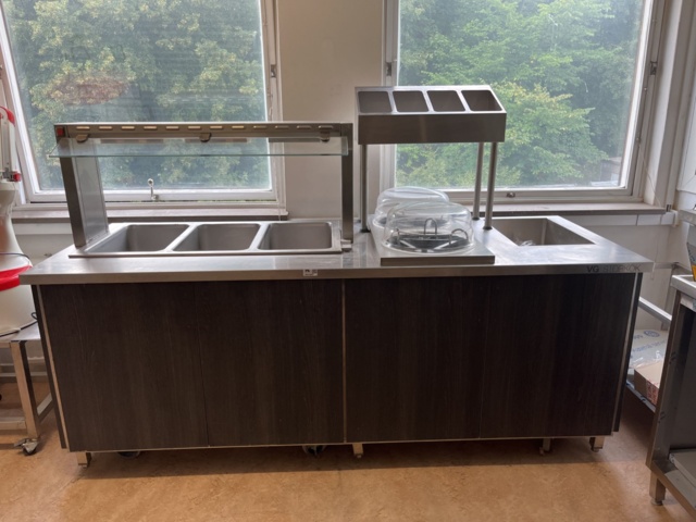 1051093-1 Hot buffet with plate holder