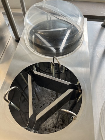 1051093-5 Hot buffet with plate holder