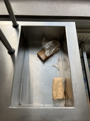 1051093-6 Hot buffet with plate holder