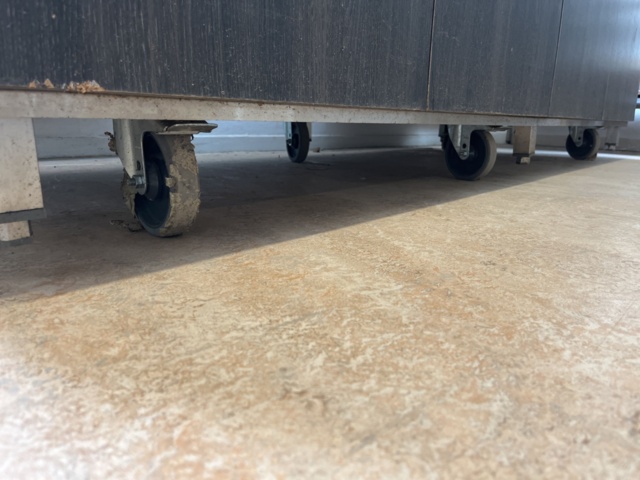 1051093-8 Hot buffet with plate holder