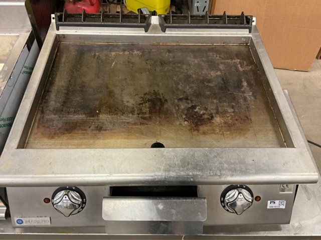 1061073-6 Mareno Grilling table