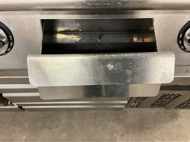 1061073-7 Mareno Grilling table