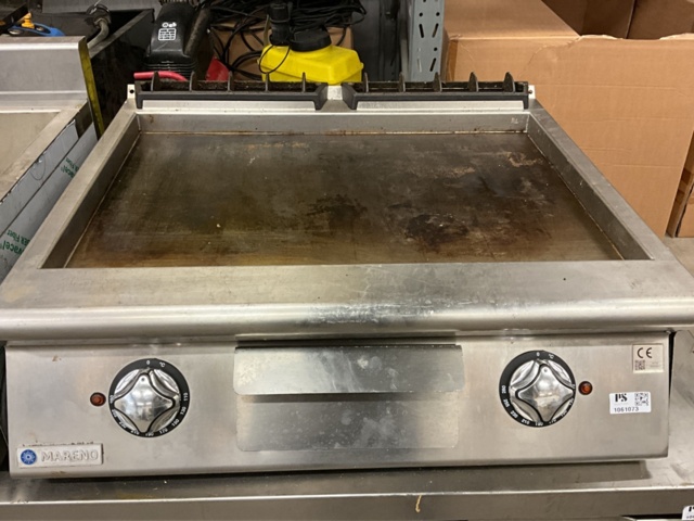 1061073-8 Mareno Grilling table