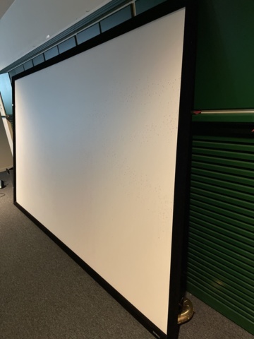 1060650-2 Projector screen