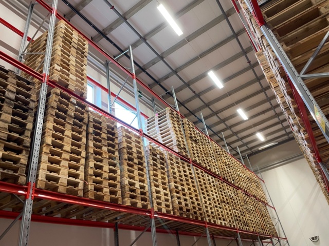 1049148-1 EU pallets, in good condition