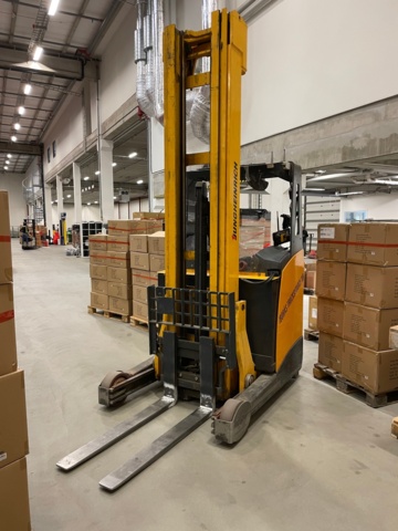 1049171-3 Reach truck Jungheinrich ETV 214 -2006