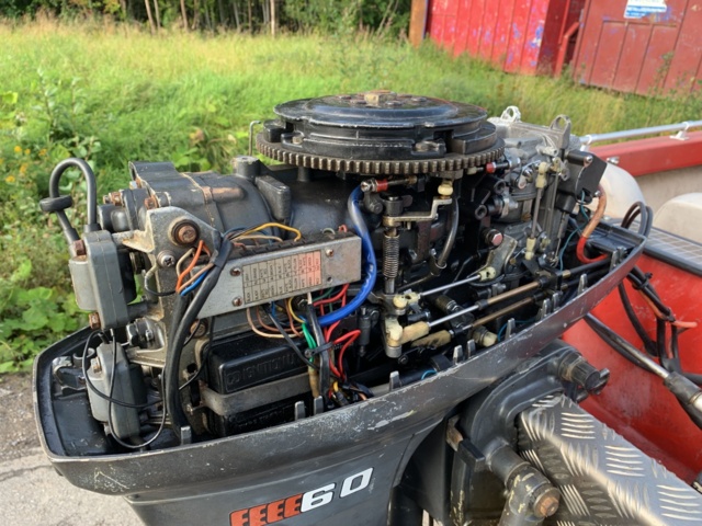 781055-17 Motorboat EMS 93 Sport with engine Mariner 60hp