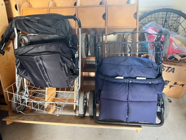 1074033-1 Double carriage 2 pieces