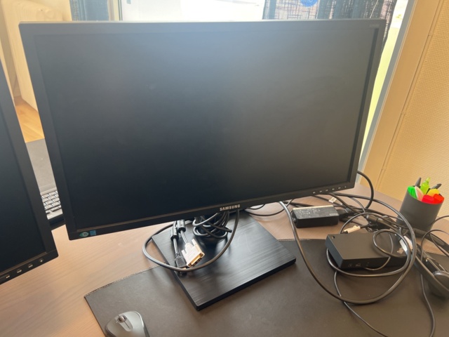 897432-5 Workstation docking station