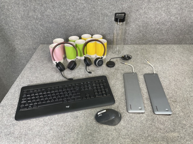 996564-1 Everything in the box