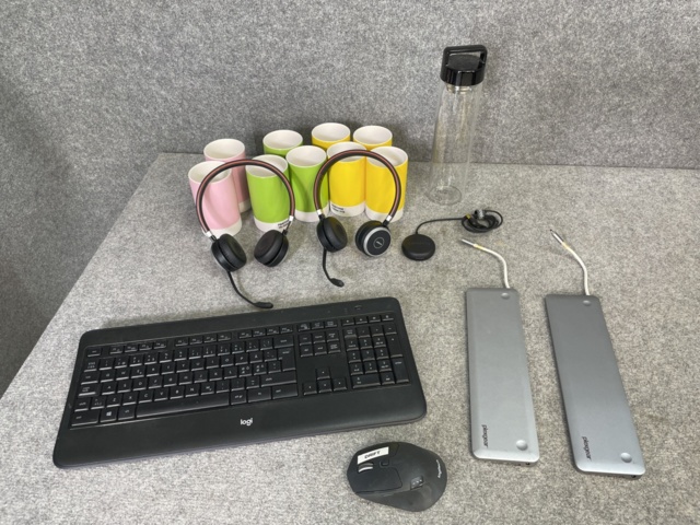 996564-2 Everything in the box