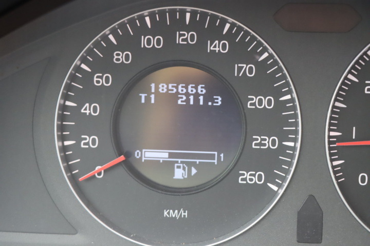 1047464-10 Volvo V70 2.0 Flexifuel - 2008
