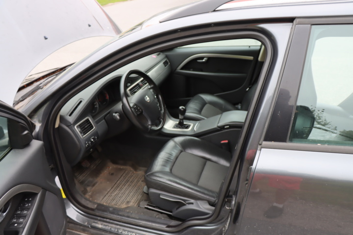1047464-17 Volvo V70 2.0 Flexifuel - 2008