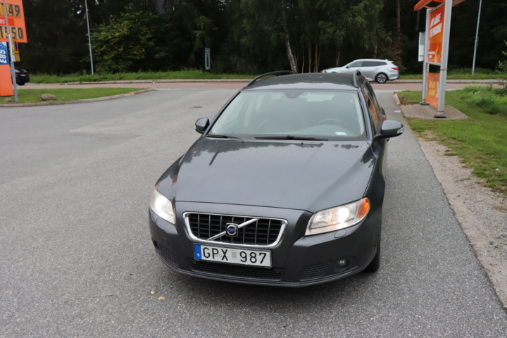 1047464-24 Volvo V70 2.0 Flexifuel - 2008