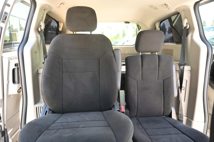 1073554-14 Dodge Grand Caravan 3.6 V6 Flex Fuel - 2013 (Wheelchair Adapted)