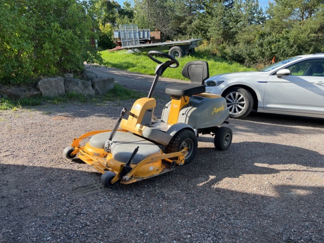 1013291-2 Stiga V301 Riding mower