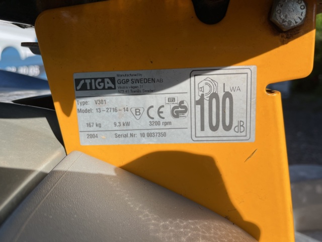 1013291-5 Stiga V301 Riding mower