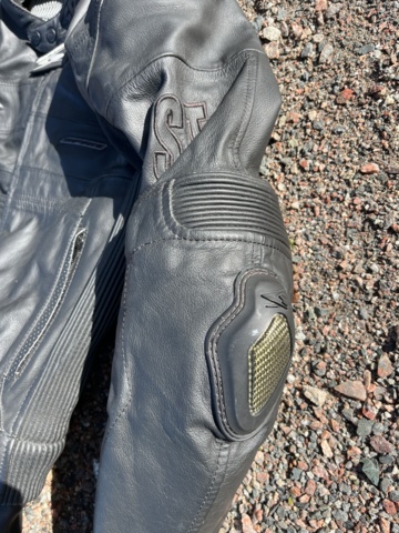 1013303-5 Skinnställ 2-delat Spyke Sport Touring Strl 54