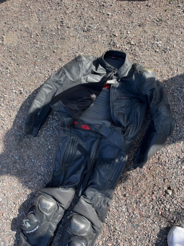 1013303-8 Skinnställ 2-delat Spyke Sport Touring Strl 54