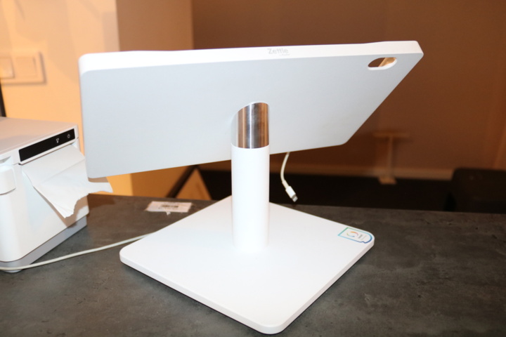 998707-10 Payment terminal & receipt printer.