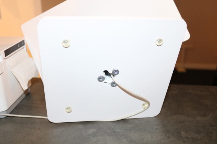 998707-11 Payment terminal & receipt printer.